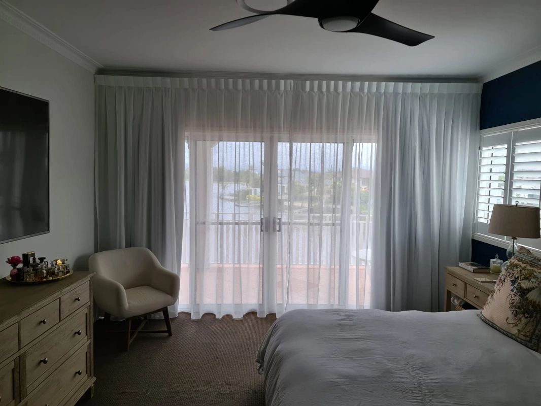 Sheer and blockout combination curtains