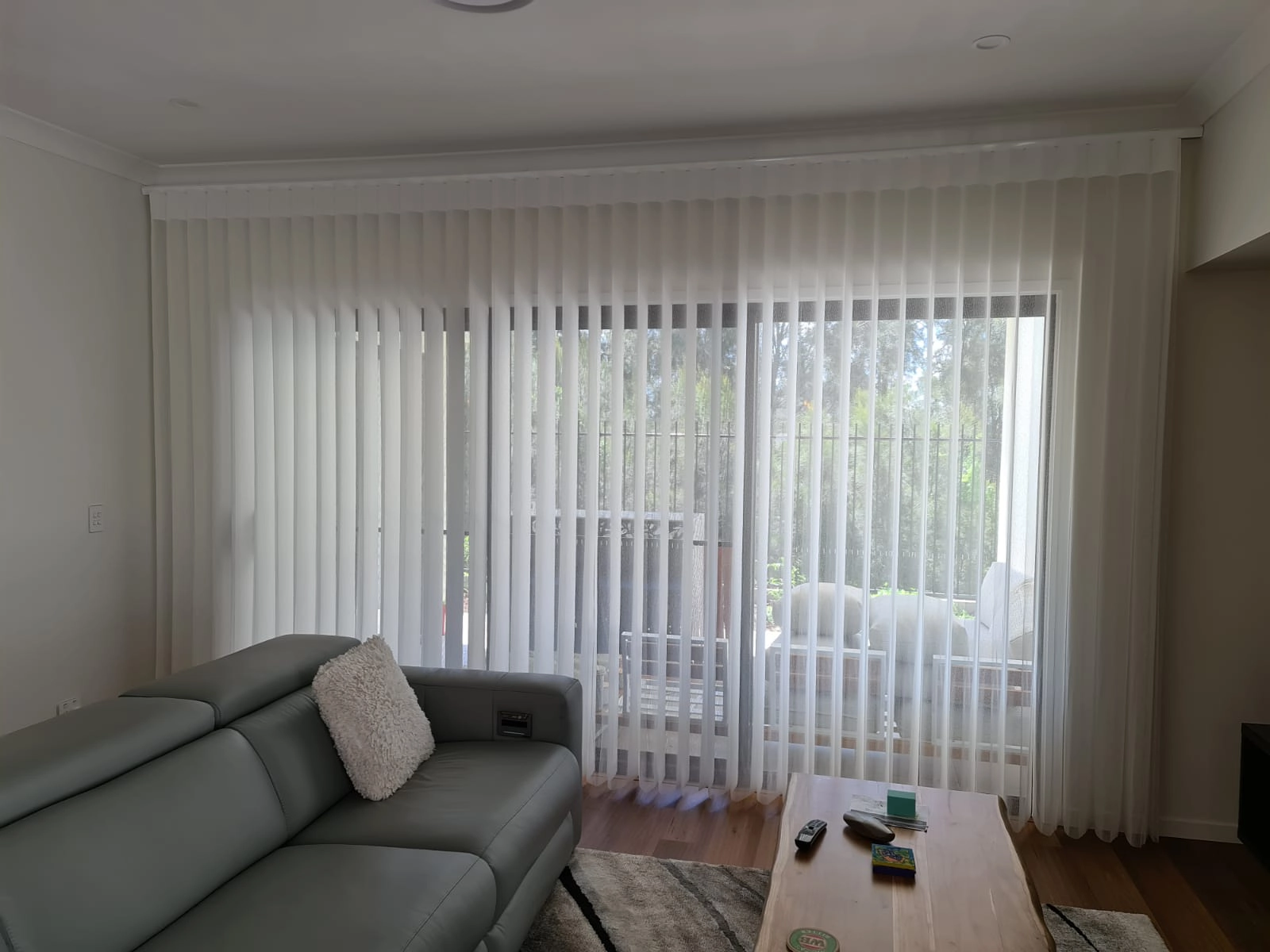 Veri Shades apartment lounge
